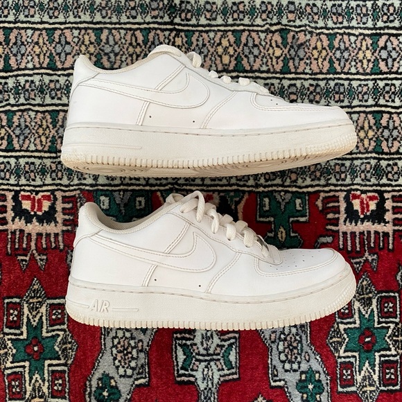 💥SOLD ON DEPOP Nike Air Force 1 - Picture 2 of 3